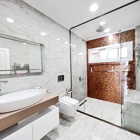 Luxury 7-bed With Pool And Jacuzzi Fethiye * Oludeniz
