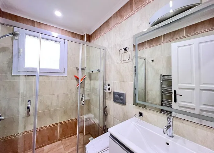 Vila Luxury 7-bed With Pool And Jacuzzi Fethiye