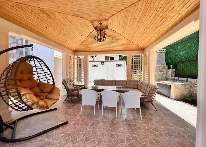 Vila Luxury 7-bed With Pool And Jacuzzi Fethiye Oludeniz