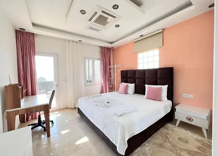 Luxury 7-bed With Pool And Jacuzzi Fethiye Vila Oludeniz