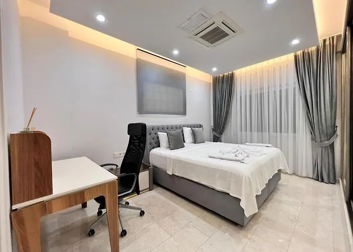 Luxury 7-bed With Pool And Jacuzzi Fethiye Oludeniz