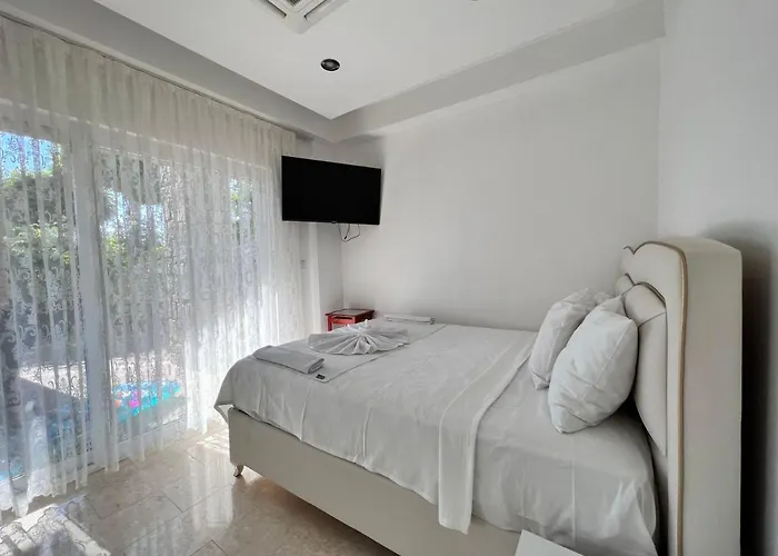 Luxury 7-bed With Pool And Jacuzzi Fethiye Vila *