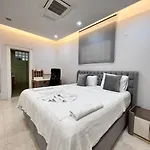 Luxury 7-bed With Pool And Jacuzzi Fethiye * Ölüdeniz