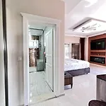 Luxury 7-bed With Pool And Jacuzzi Fethiye Ölüdeniz
