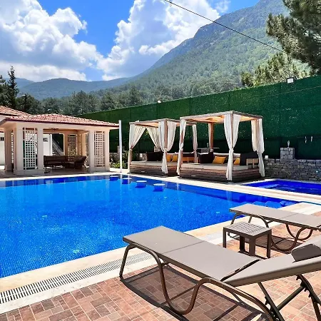 Villa Luxury 7-Bed Villa With Pool And Jacuzzi Fethiye Oludeniz